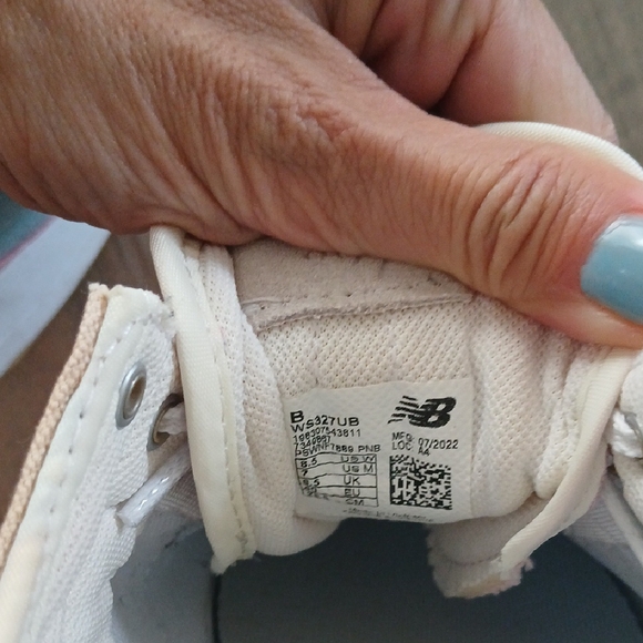 New Balance Women's Pink, Blue, and Tan Sneakers - Picture 6 of 8